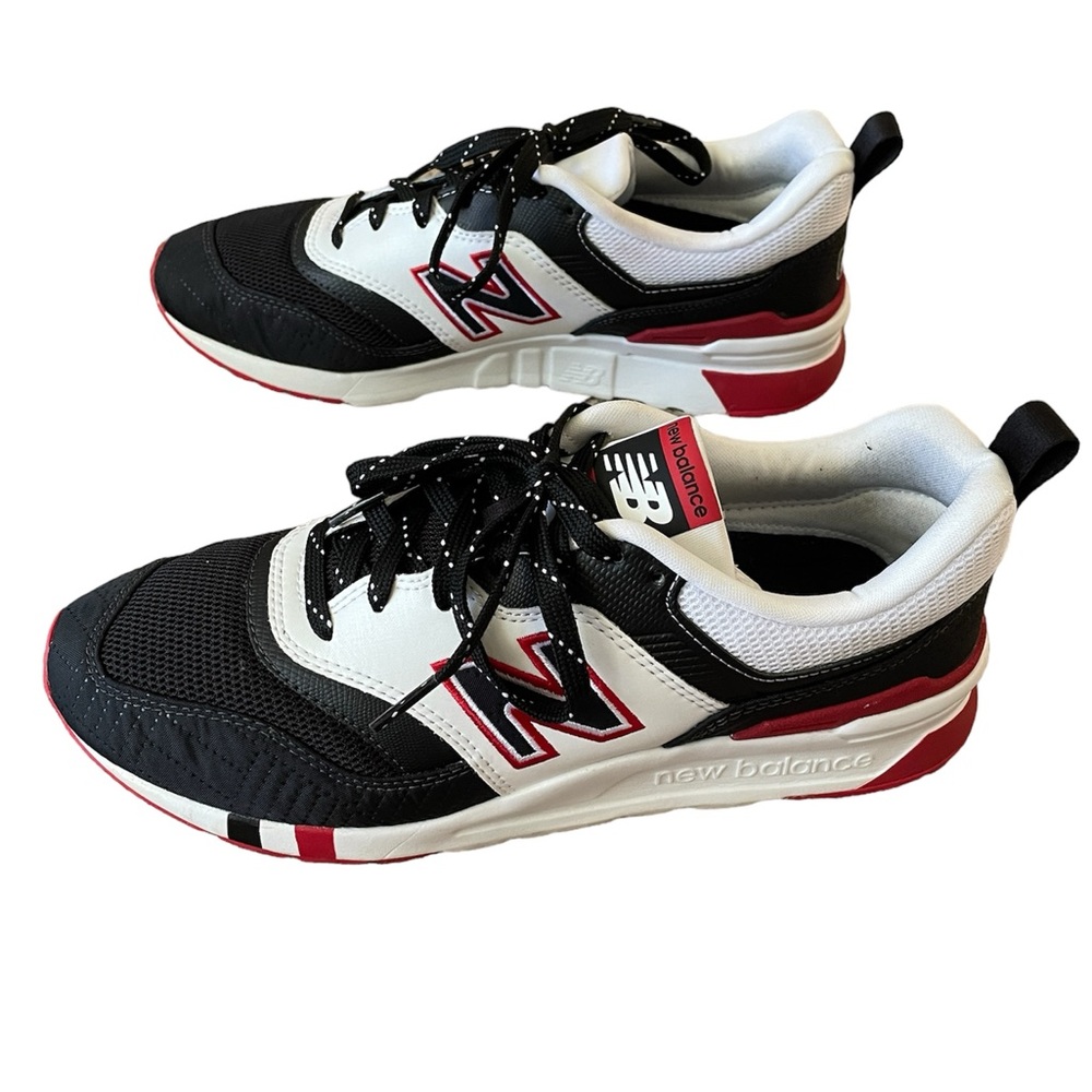 New Balance Men’s Sneaker
